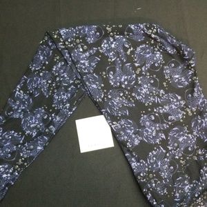 Black with Purple Fish Lularoe TC leggings NWT